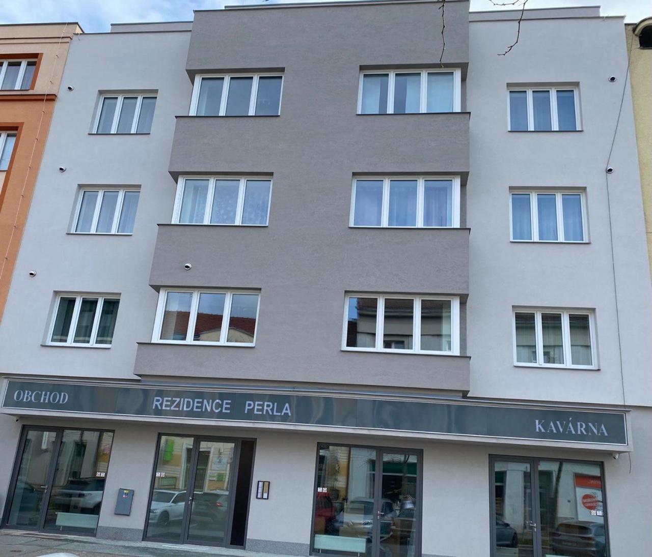 Perla Hradce 301 Apartment Hradec Kralove Ngoại thất bức ảnh